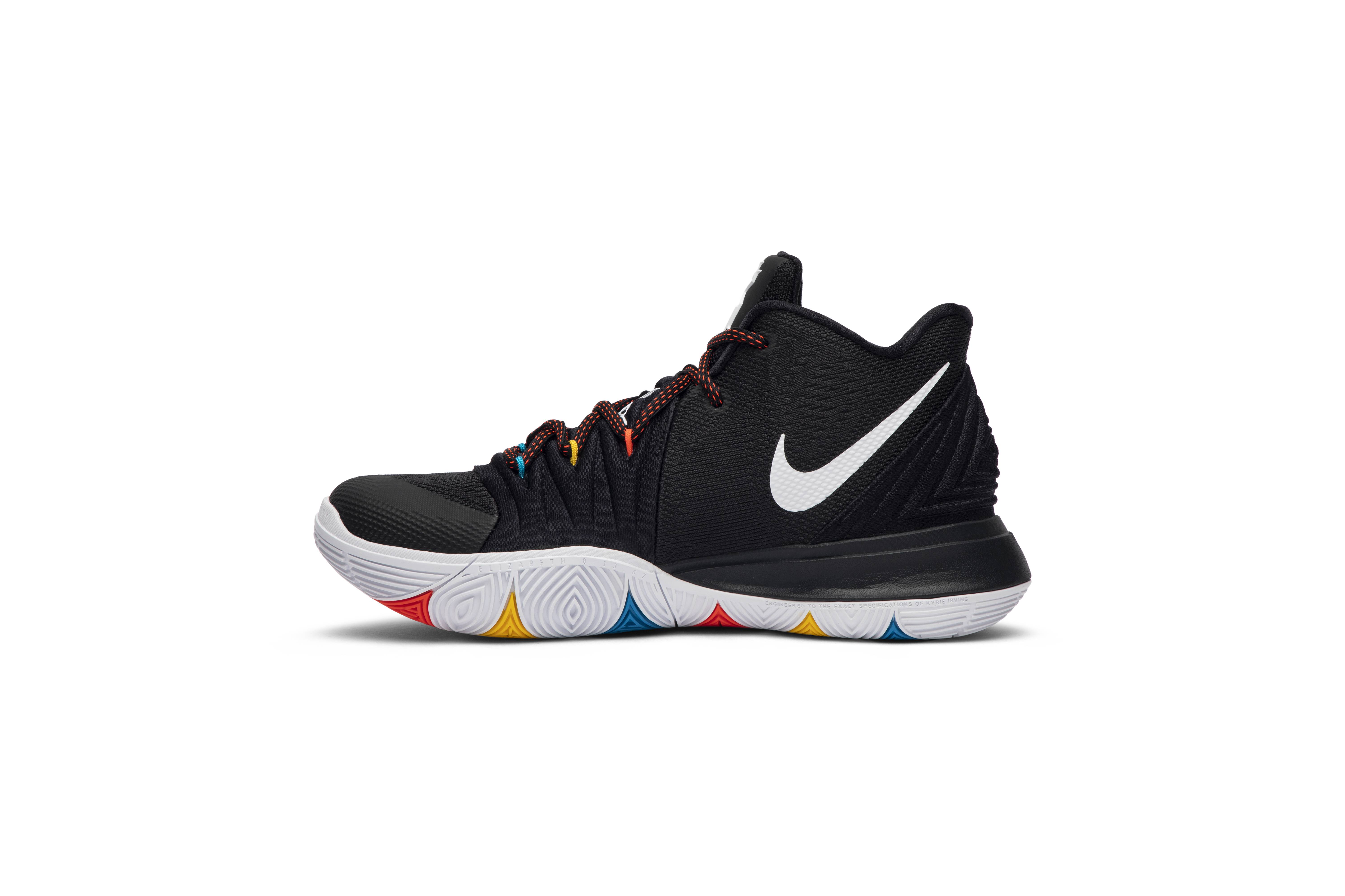 kyrie 5 friends nike