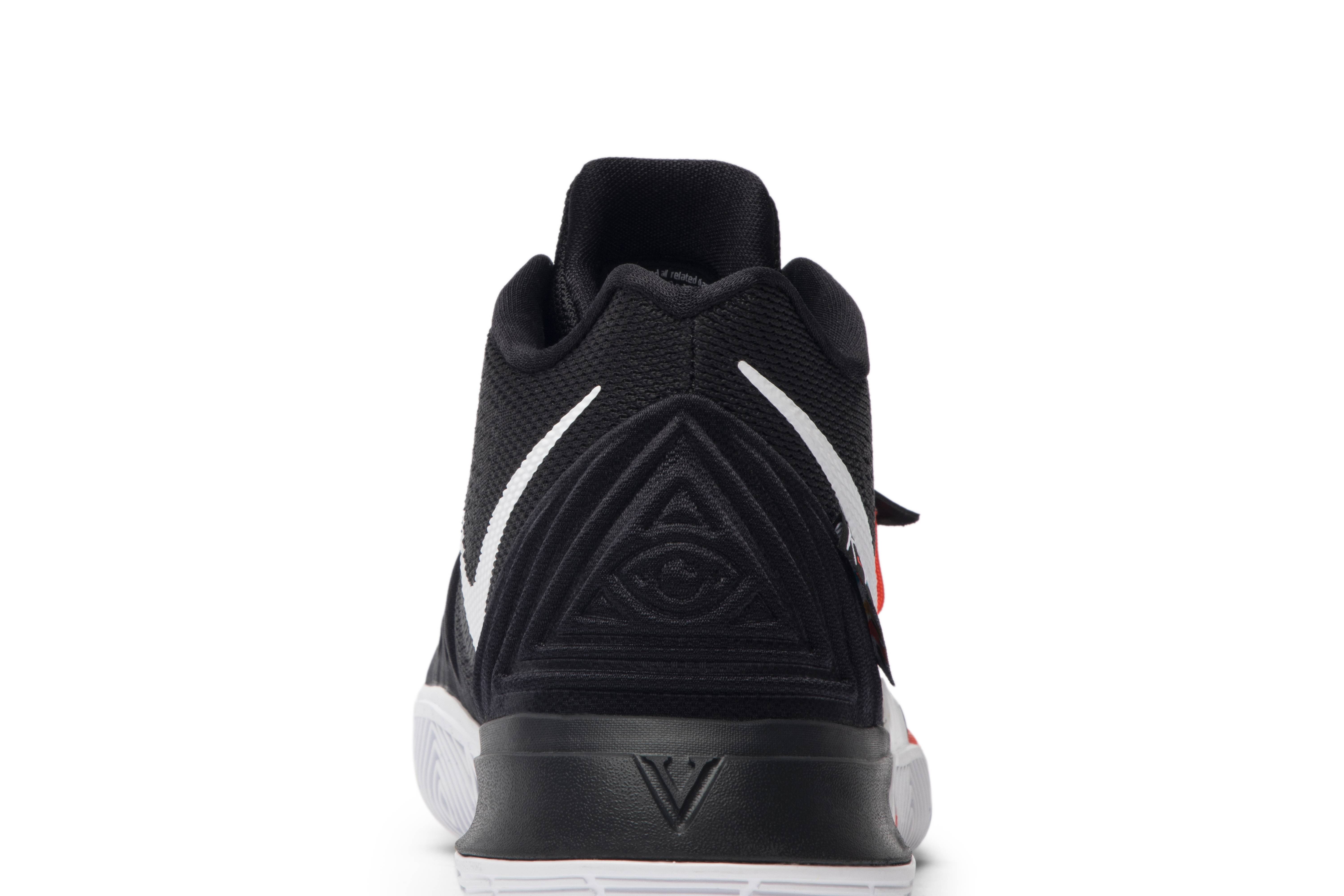 kyrie 5 friends nike