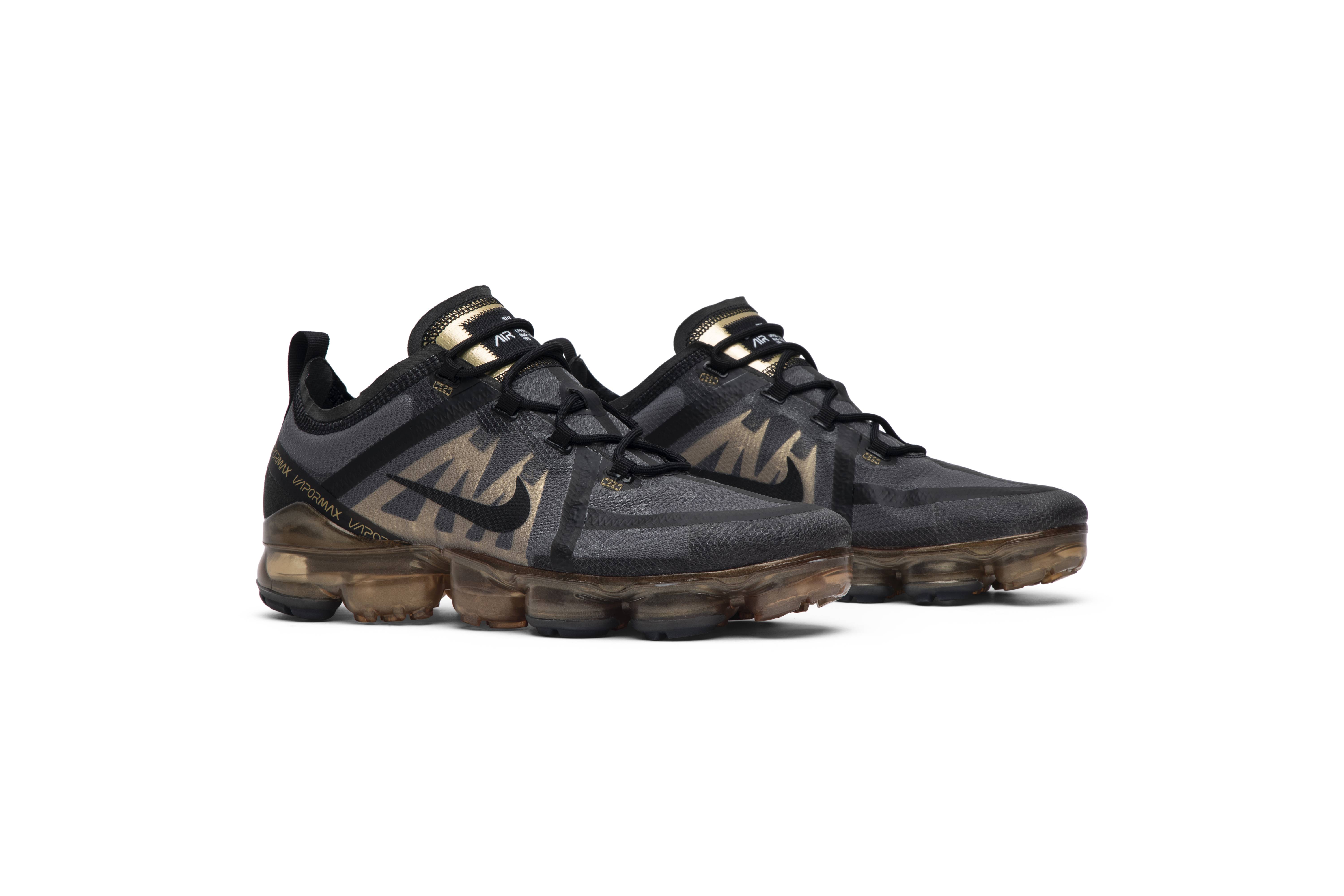 vapormax 2019 black gold