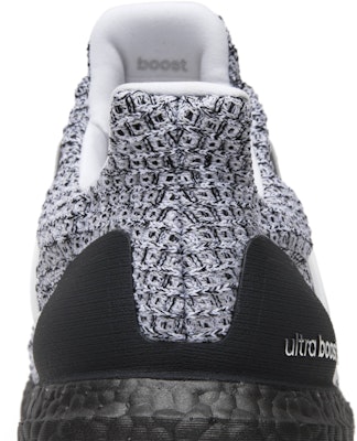ウルトラブースト4.0 "クッキー&クリーム" BB6180 Sizing ウルトラブースト4.0 "クッキー&クリーム" BB6180