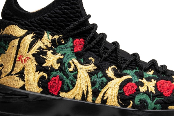 Kith x nike discount lebron 15 closing ceremony