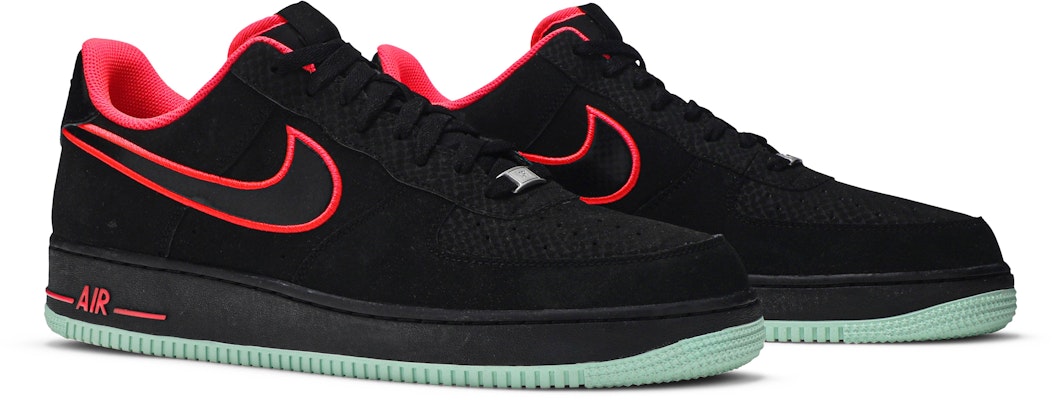 Nike yeezy hitam best sale