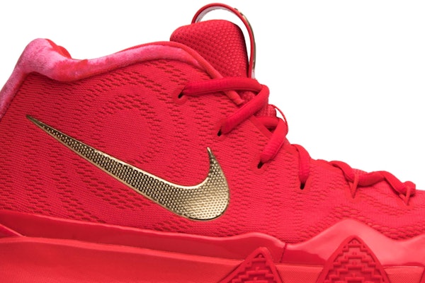 Red carpet online kyrie 4s