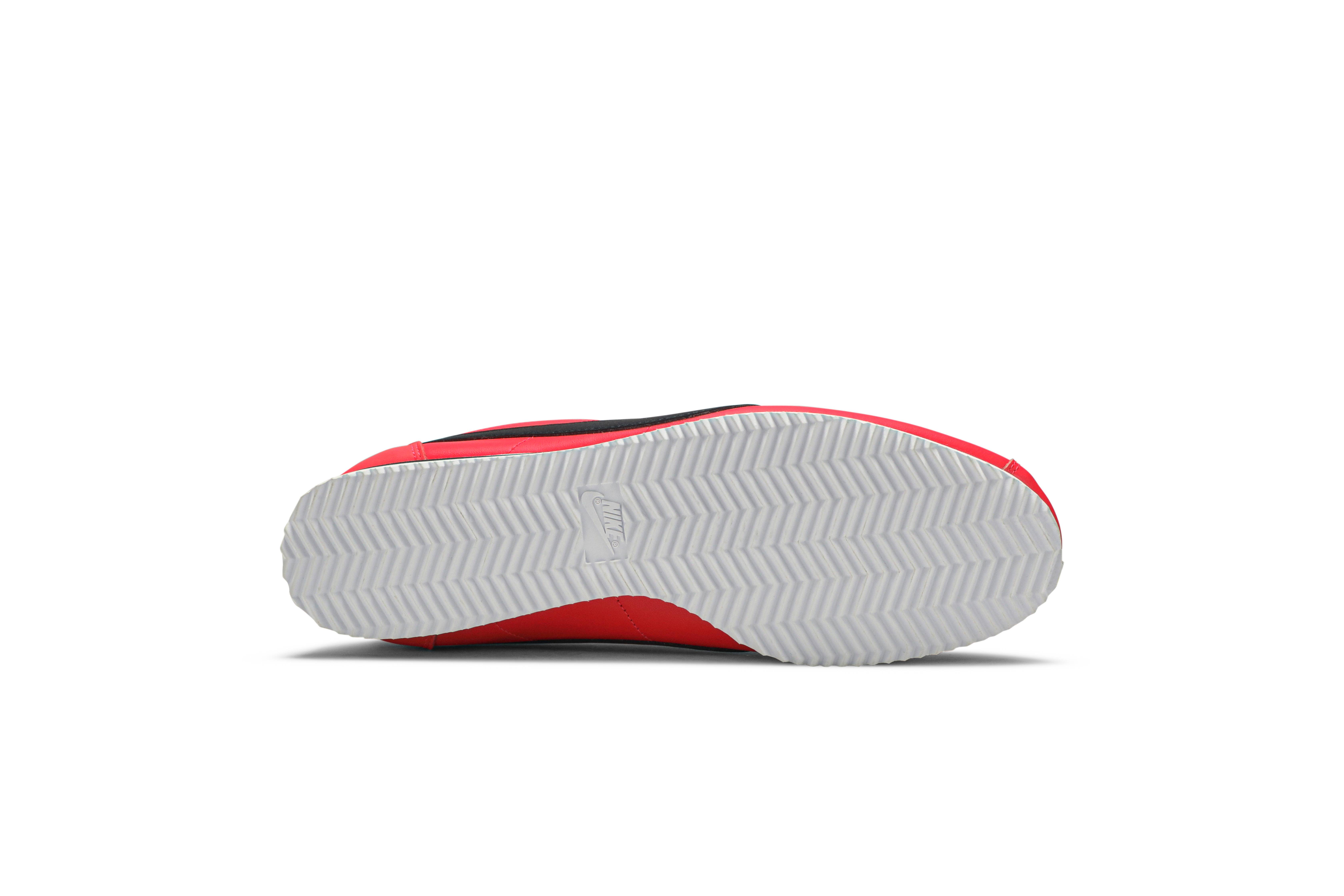 nike cortez overbranding