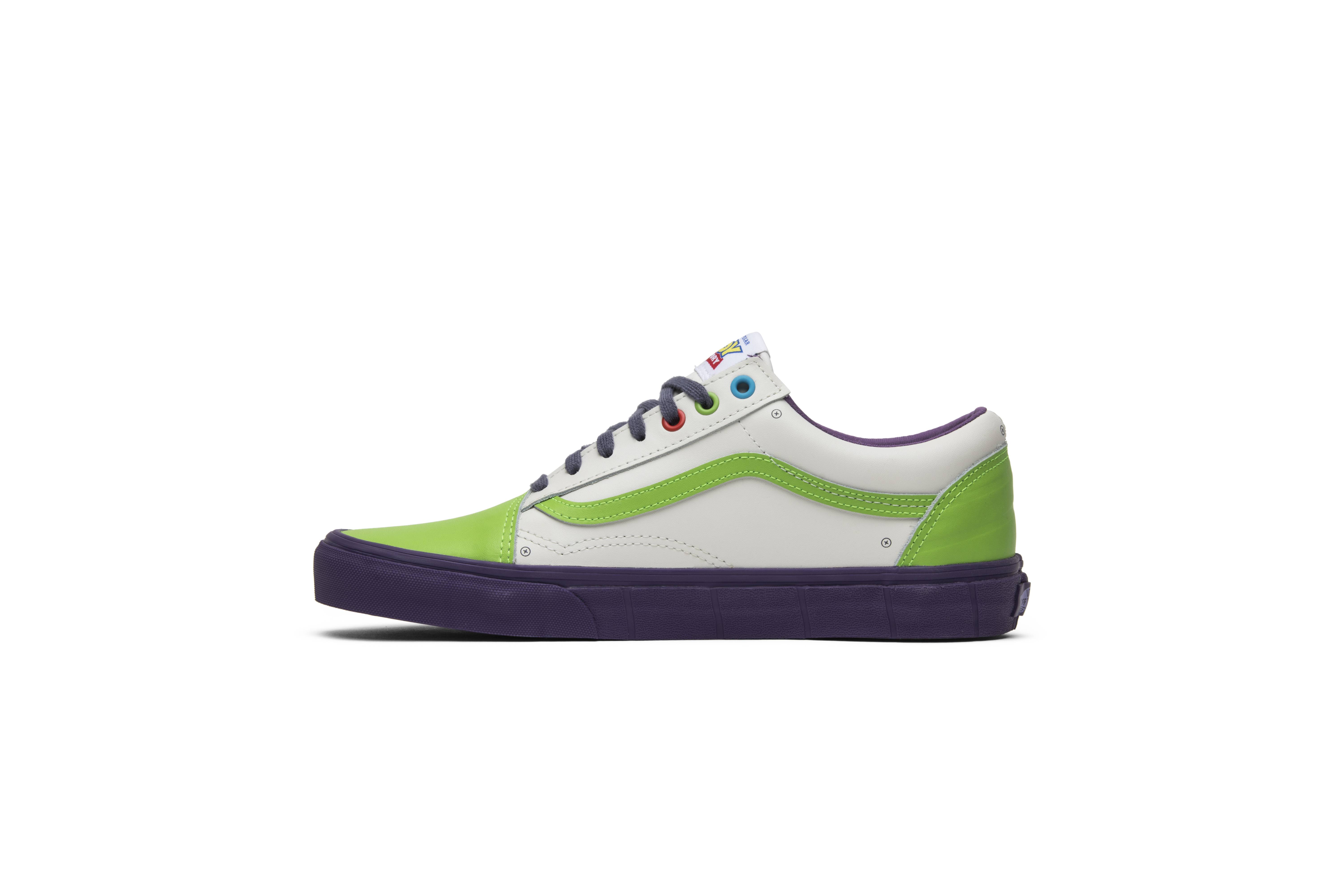 Lookbook Toy Story x Vans Old Skool 'Buzz Lightyear' Sepatu Anak-anak VN0A31Z9M4X