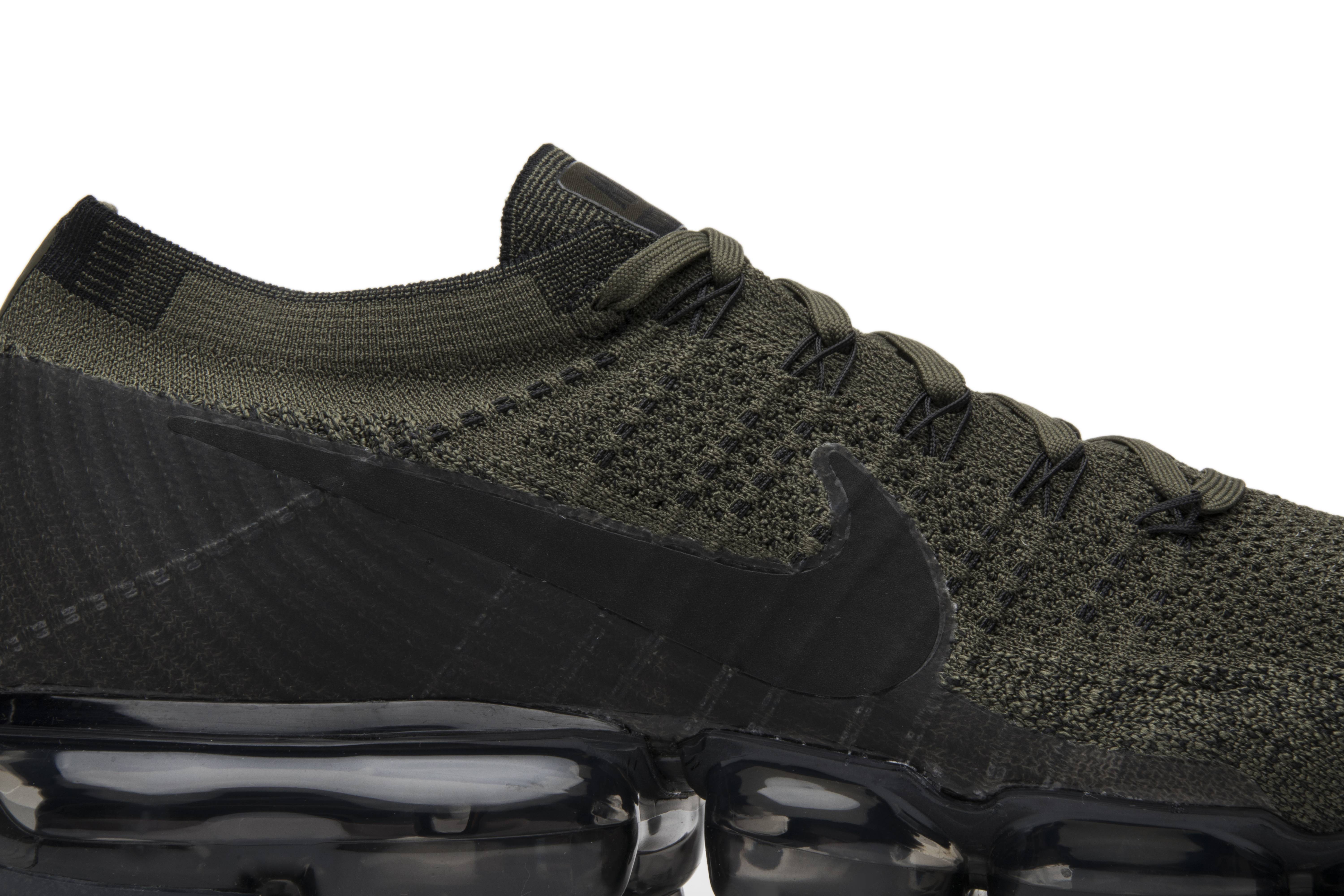 nike vapormax olive