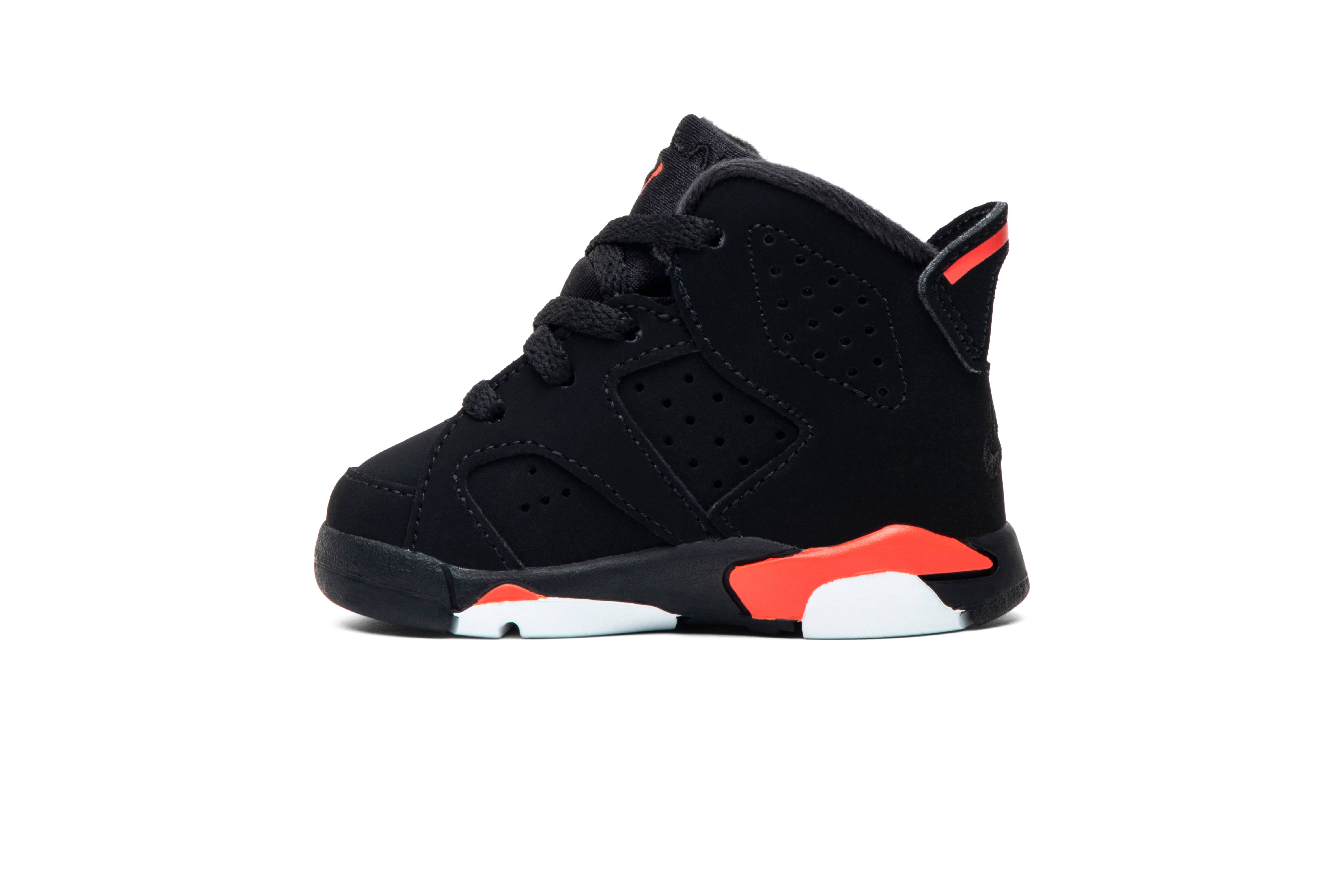 black and gold air jordans 1