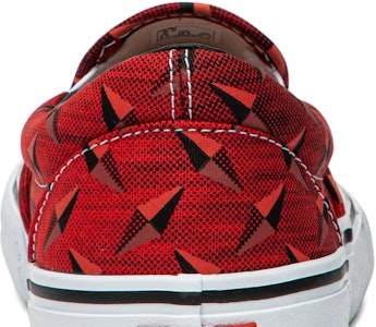 Supreme x Vans Classic Slip-On Pro 'Placa Diamante Roja' VN0A347VTEH Sizing Supreme x Vans Classic Slip-On Pro 'Placa Diamante Roja' VN0A347VTEH