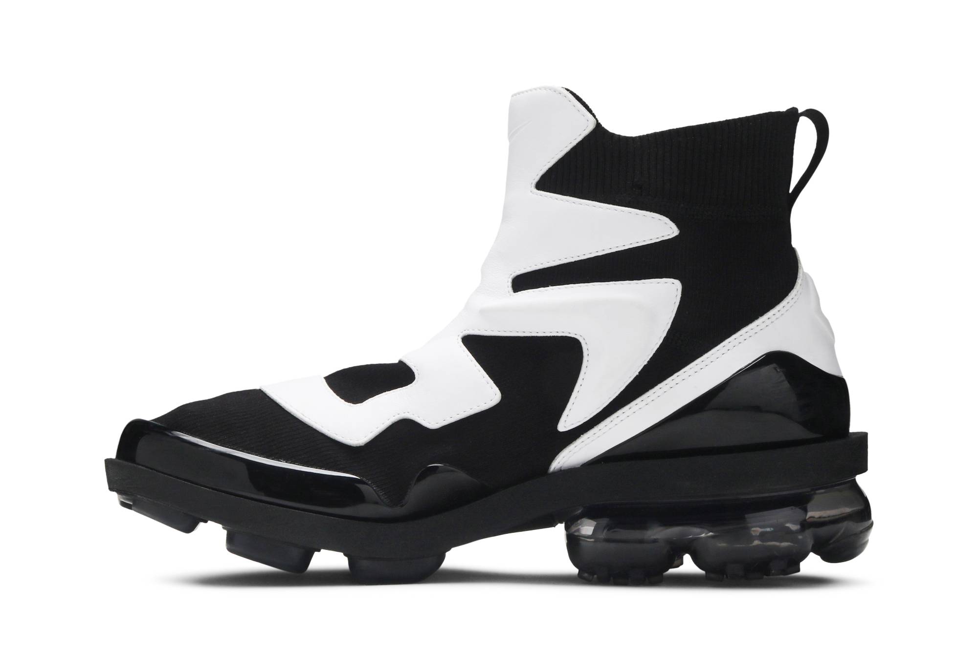 vapormax 2 black white