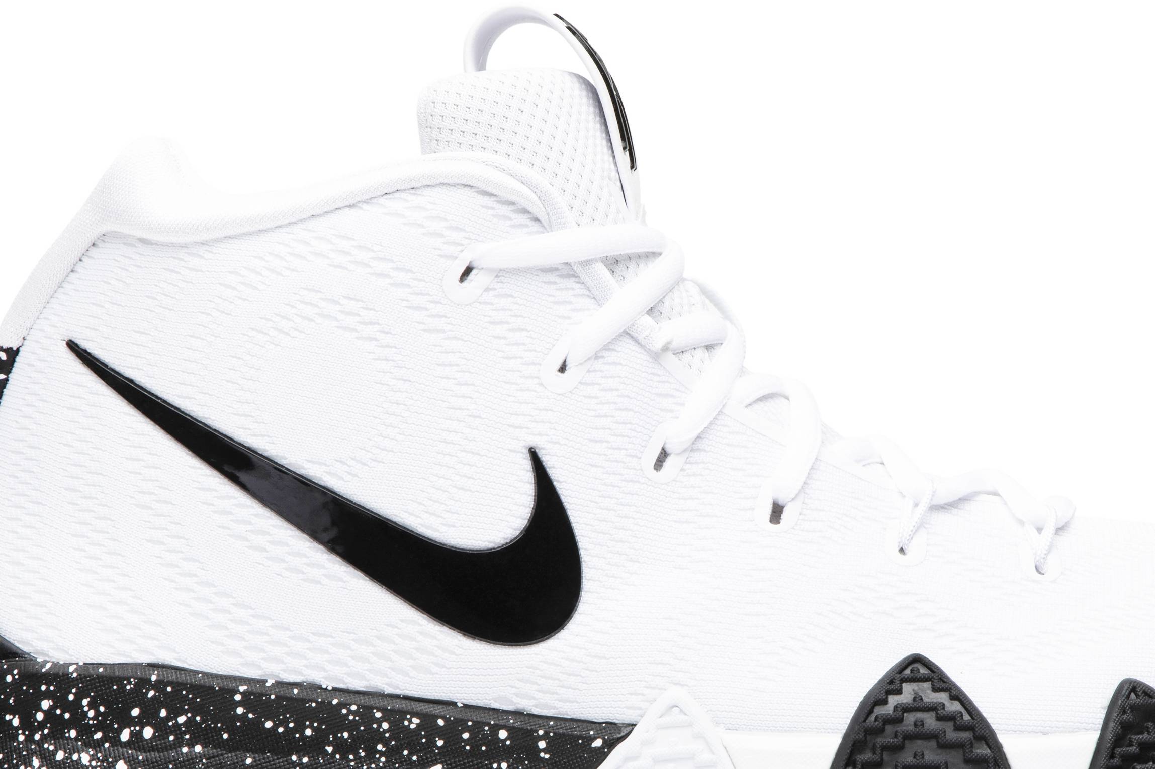 nike kyrie 4 white black