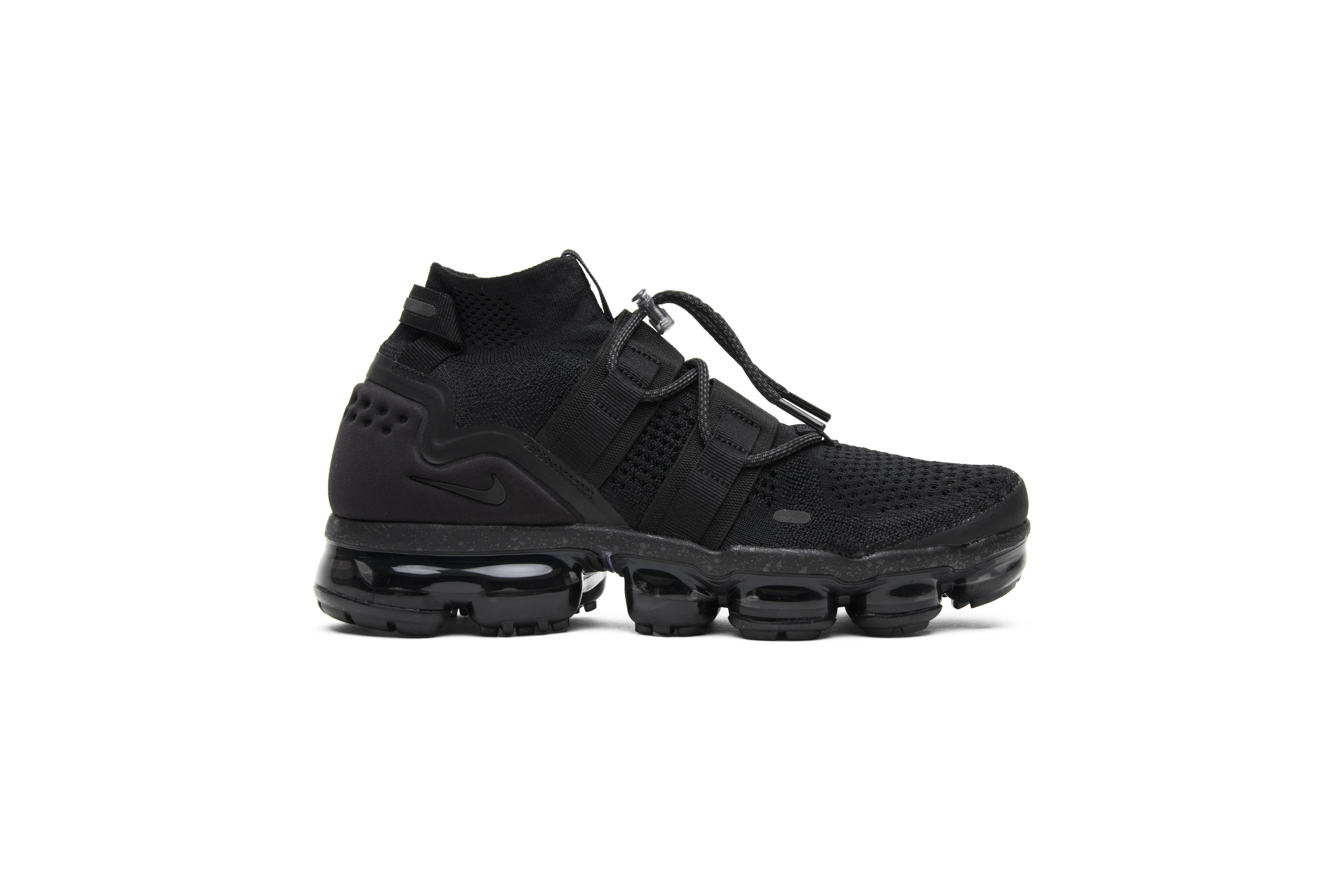 nike vapormax triple black utility