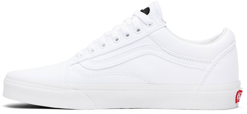Disney x Vans Old Skool 'Mickey' VN0A38G1UNC Lookbook Disney x Vans Old Skool 'Mickey' VN0A38G1UNC