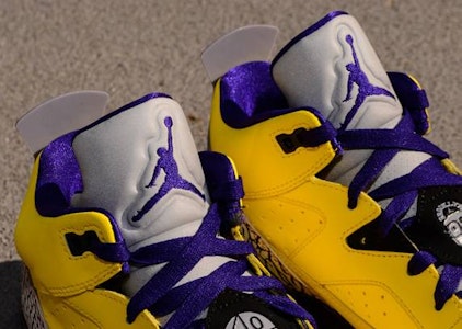 Air Jordan Mars低帮黄色款 580603-708 Purchase Air Jordan Mars低帮黄色款 580603-708