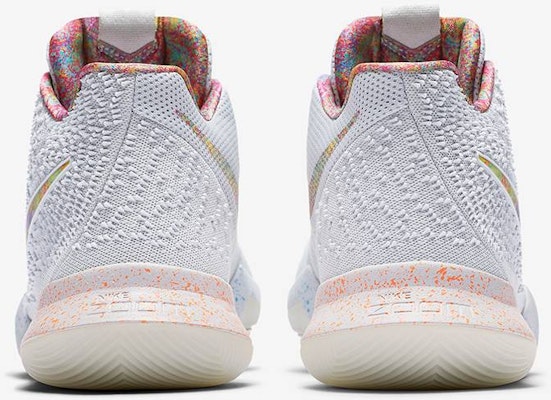 Nike Kyrie 3 EYBL 942206-001 - Kasut Bola Keranjang Lelaki Purchase Nike Kyrie 3 EYBL 942206-001 - Kasut Bola Keranjang Lelaki