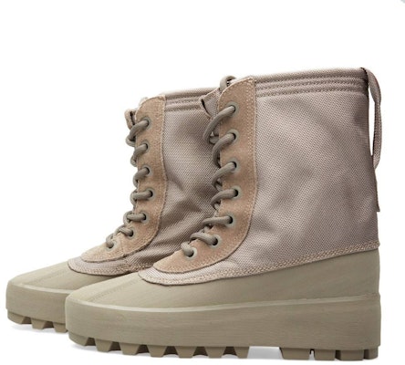 (Women) adidas Yeezy Boot 950 'Moonrock' AQ4836 Lookbook (Women) adidas Yeezy Boot 950 'Moonrock' AQ4836
