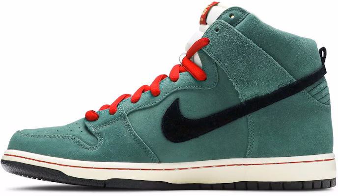 Nike SB Dunk High Pro QS 'Heineken' 305050-300 Lookbook Nike SB Dunk High Pro QS 'Heineken' 305050-300