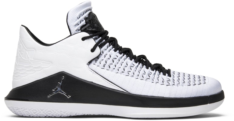 Black and white 32s jordans Clearance