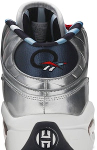 詹姆斯·哈登 x 锐步 问题中帮‘哑银’ FZ1366 Sizing 詹姆斯·哈登 x 锐步 问题中帮‘哑银’ FZ1366