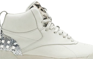 (W) Wonder Woman 1984 x Reebok Freestyle Hi 'Cheetah' Wanita 1984 FW4658 Order (W) Wonder Woman 1984 x Reebok Freestyle Hi 'Cheetah' Wanita 1984 FW4658