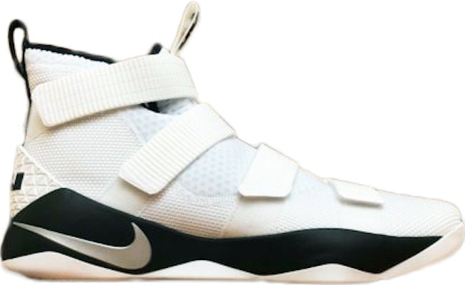 White 2025 soldier 11