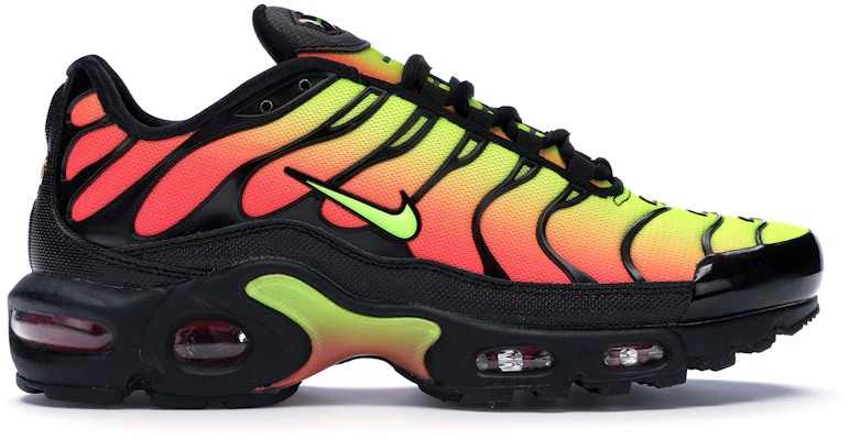 Nike air max plus top womens black and red