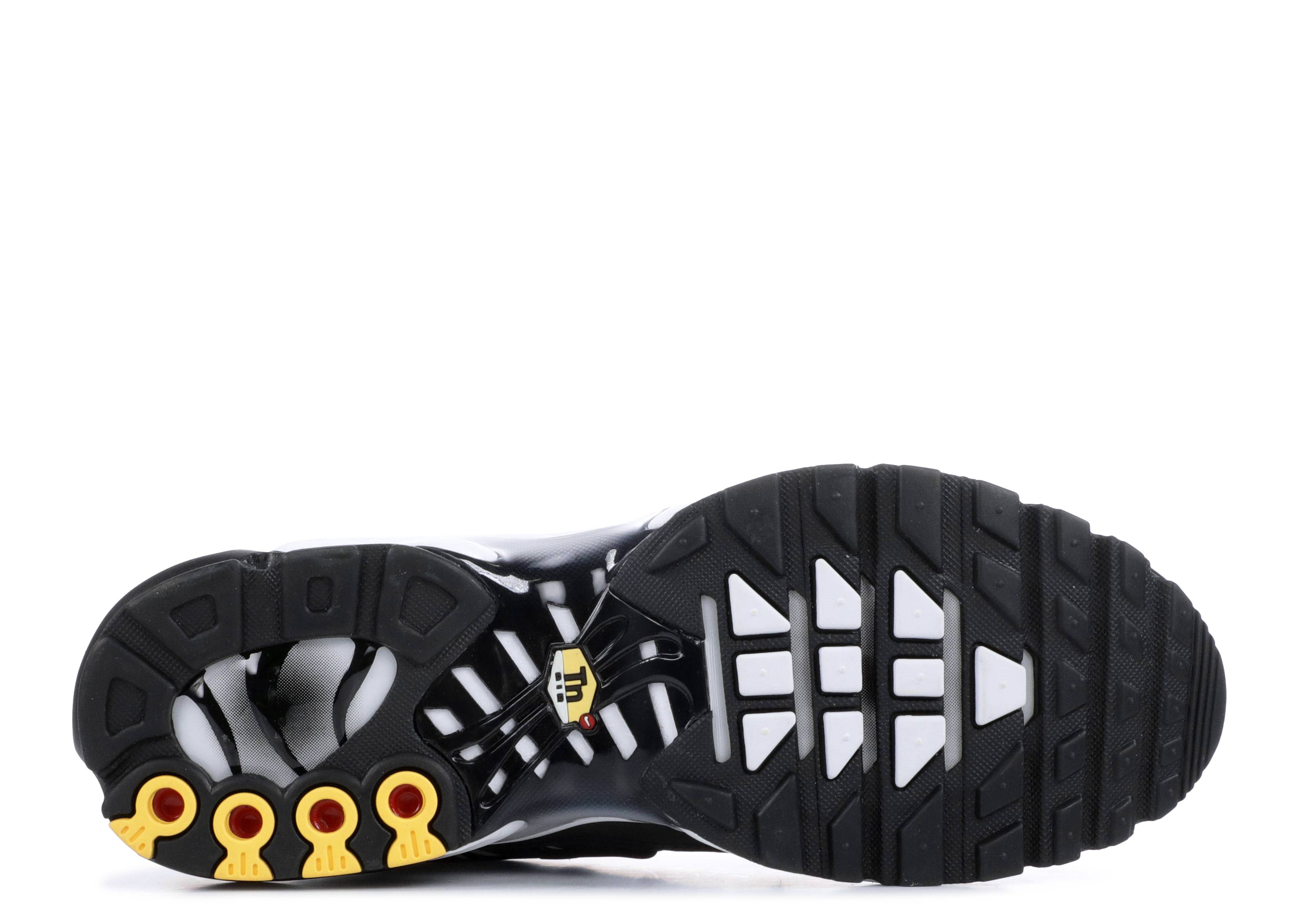 nike air max plus shark black