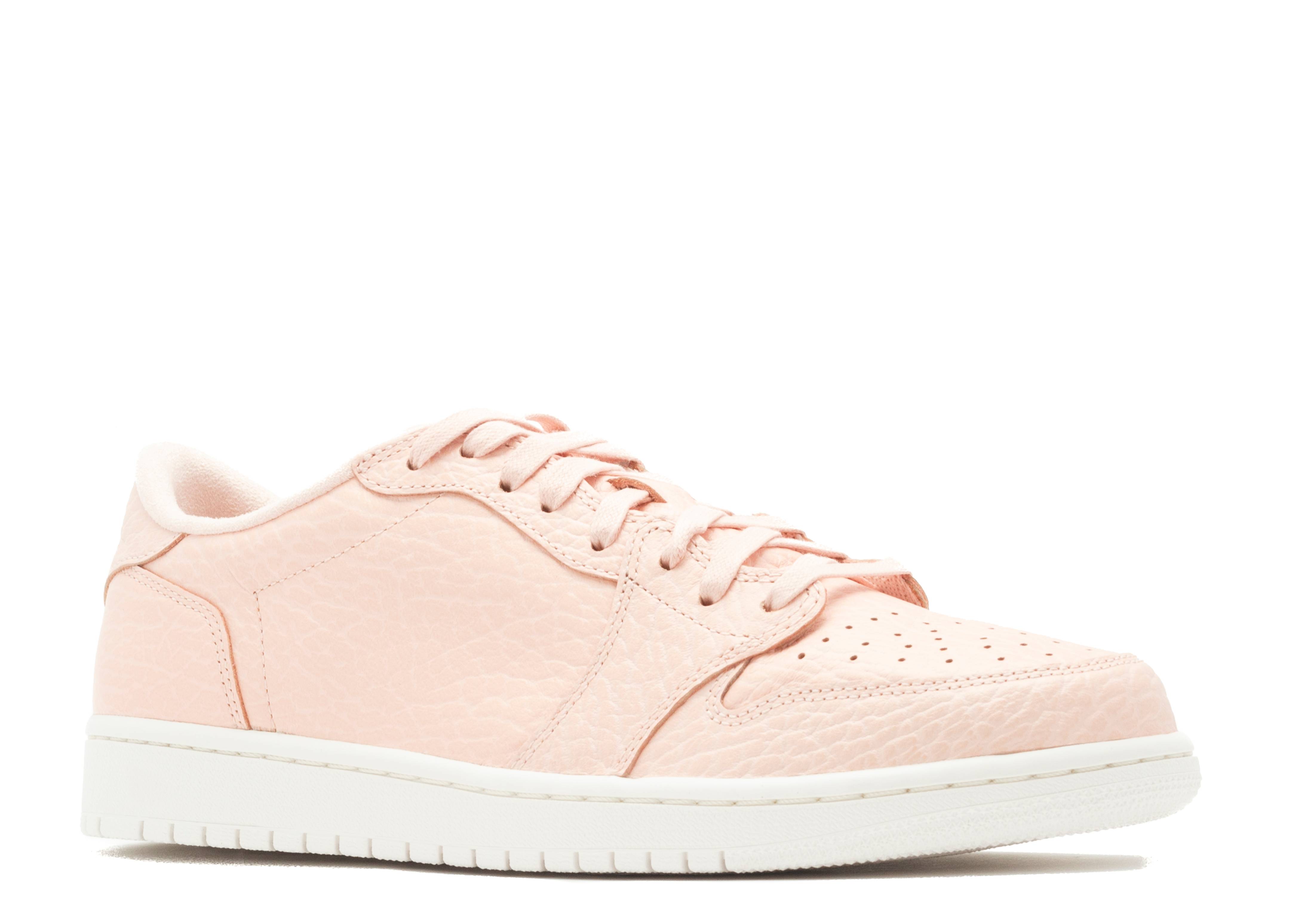 jordan 1 retro low swooshless