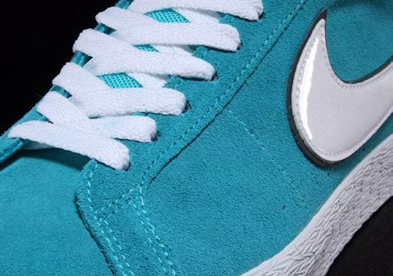 Nike SB Blazer Mid PRM SE QS 'Hyper Jade' Lelaki Kasut 819861-310 Details for Nike SB Blazer Mid PRM SE QS 'Hyper Jade' Lelaki Kasut 819861-310