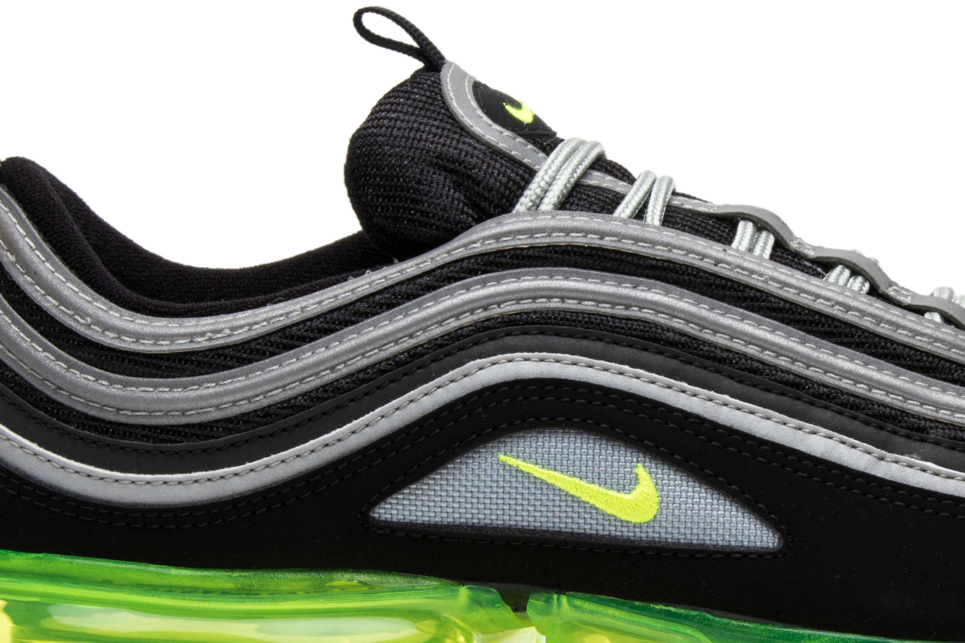 nike air vapormax 97 neon