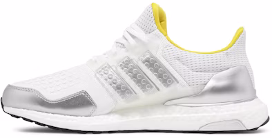 Lookbook LEGO x adidas UltraBoost DNA 'Cloud White' FY7690