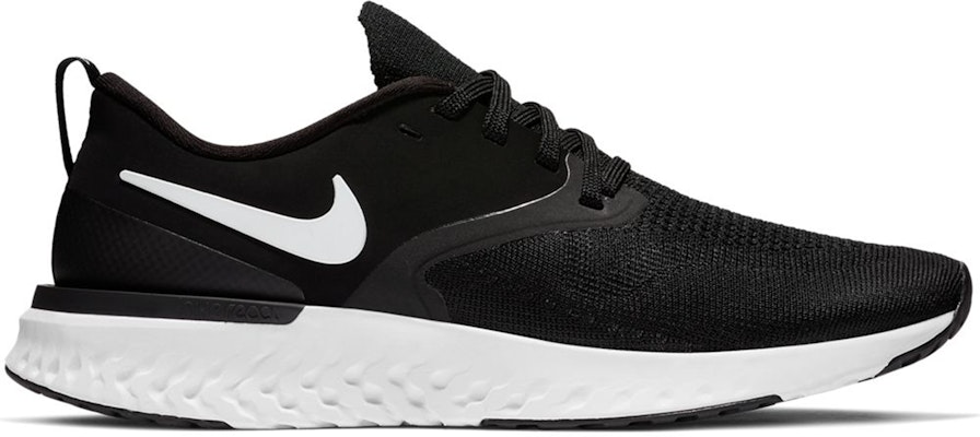 Nike odyssey react black 2025 and white
