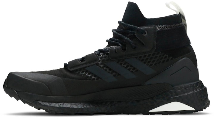 adidas Terrex Free Hiker Gore-Tex 'Triple Black' Hitam Penuh FV5497 Lookbook adidas Terrex Free Hiker Gore-Tex 'Triple Black' Hitam Penuh FV5497