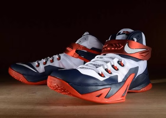 Nike Zoom LeBron Soldier 8 'USA' Sepatu Olahraga Pria 653641-114 Order Nike Zoom LeBron Soldier 8 'USA' Sepatu Olahraga Pria 653641-114