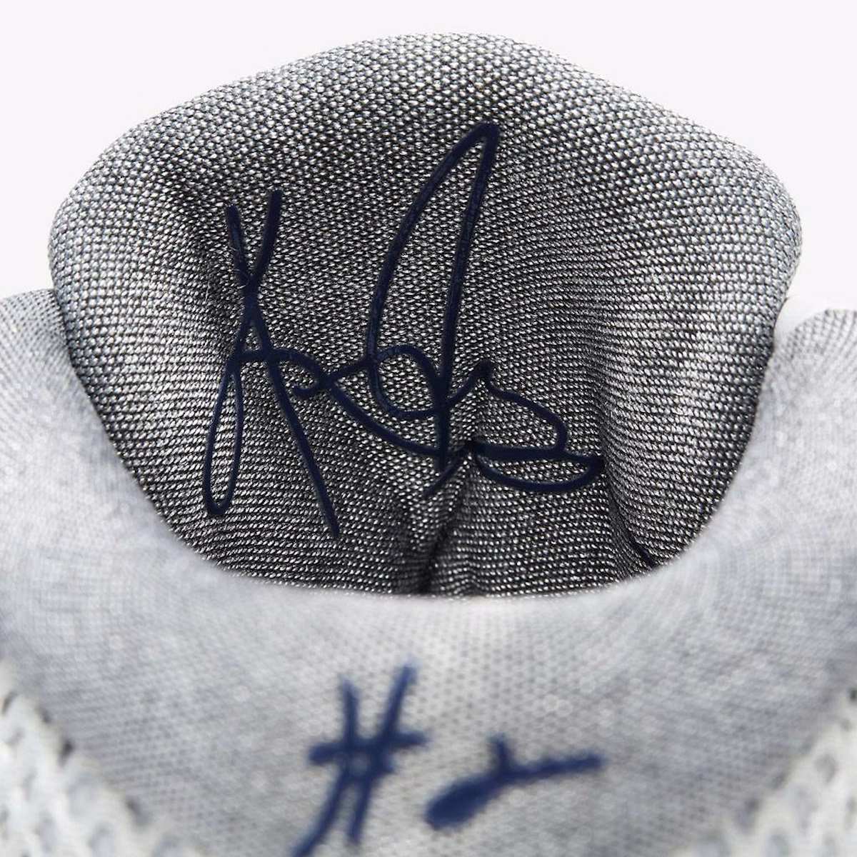 Nike Kyrie 1 'Wolf Grey'