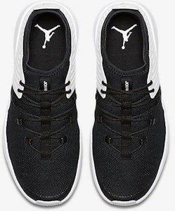 エア ジョーダン Express 黒/黒 白 897988-010 Order エア ジョーダン Express 黒/黒 白 897988-010