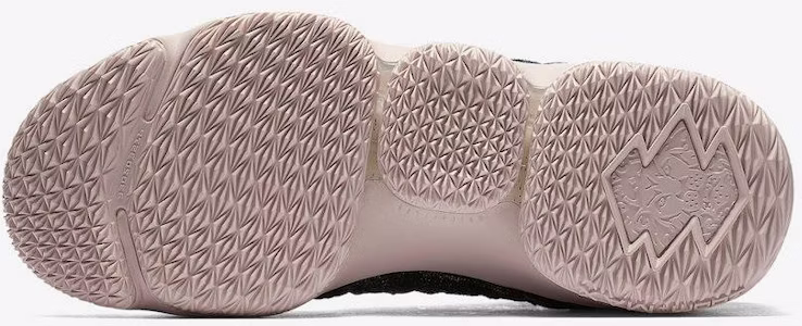 Nike LeBron 15 Kebanggaan Ohio 897648-003 Purchase Nike LeBron 15 Kebanggaan Ohio 897648-003