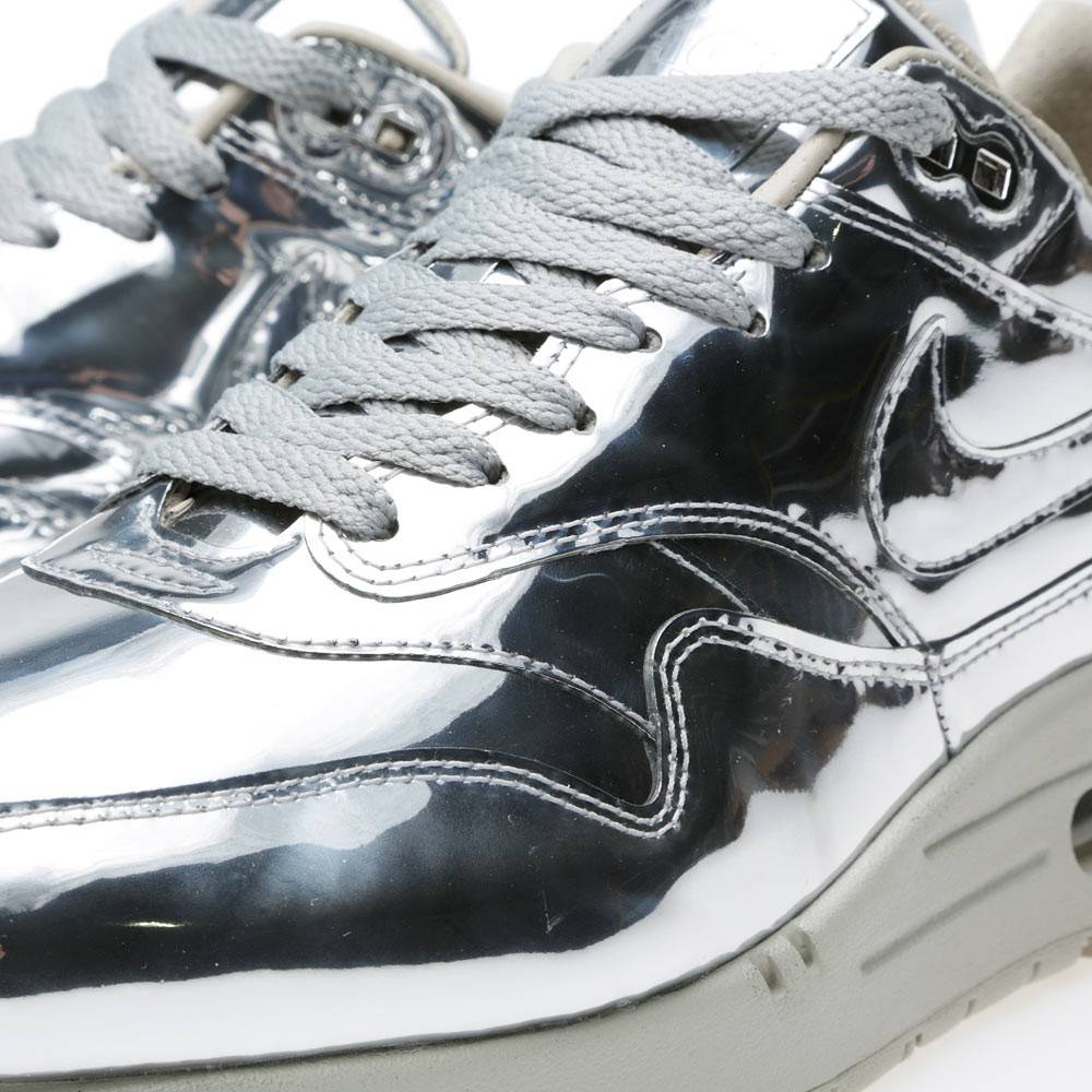 air max 1 liquid silver