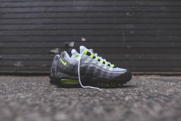 Air max 95 clearance patch