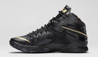 Kasut Nike LeBron Zoom Soldier 8 Watch the Throne 688579-070 Order Kasut Nike LeBron Zoom Soldier 8 Watch the Throne 688579-070