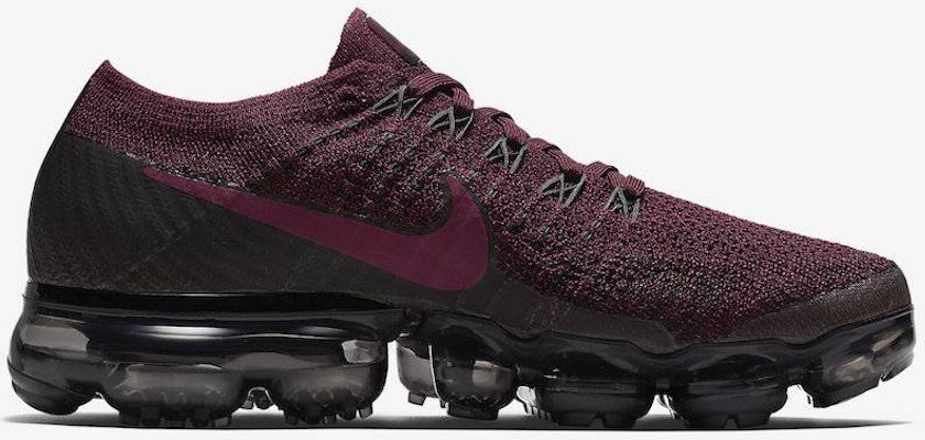 (W) Nike Air VaporMax Berry Sepatu Wanita 849557-605 Lookbook (W) Nike Air VaporMax Berry Sepatu Wanita 849557-605