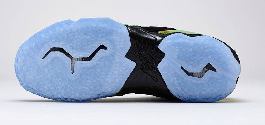 Lebron xi ext kings 2025 crown