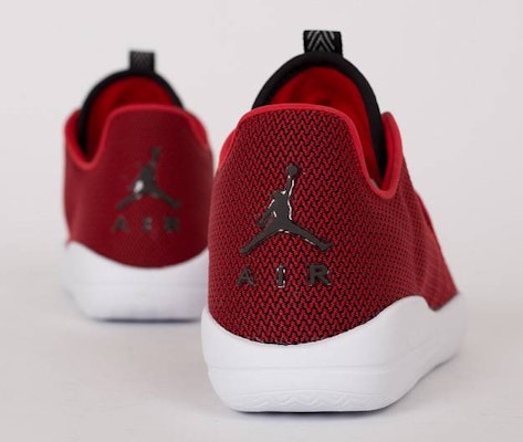 Jordan eclipse university red sales