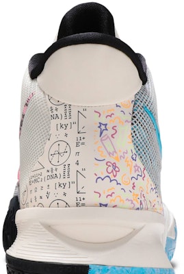 나이키 카이리 7 '페일 아이보리' (Nike Kyrie 7 'Pale Ivory') CZ0141-100/CZ0143-100 Sizing 나이키 카이리 7 '페일 아이보리' (Nike Kyrie 7 'Pale Ivory') CZ0141-100/CZ0143-100