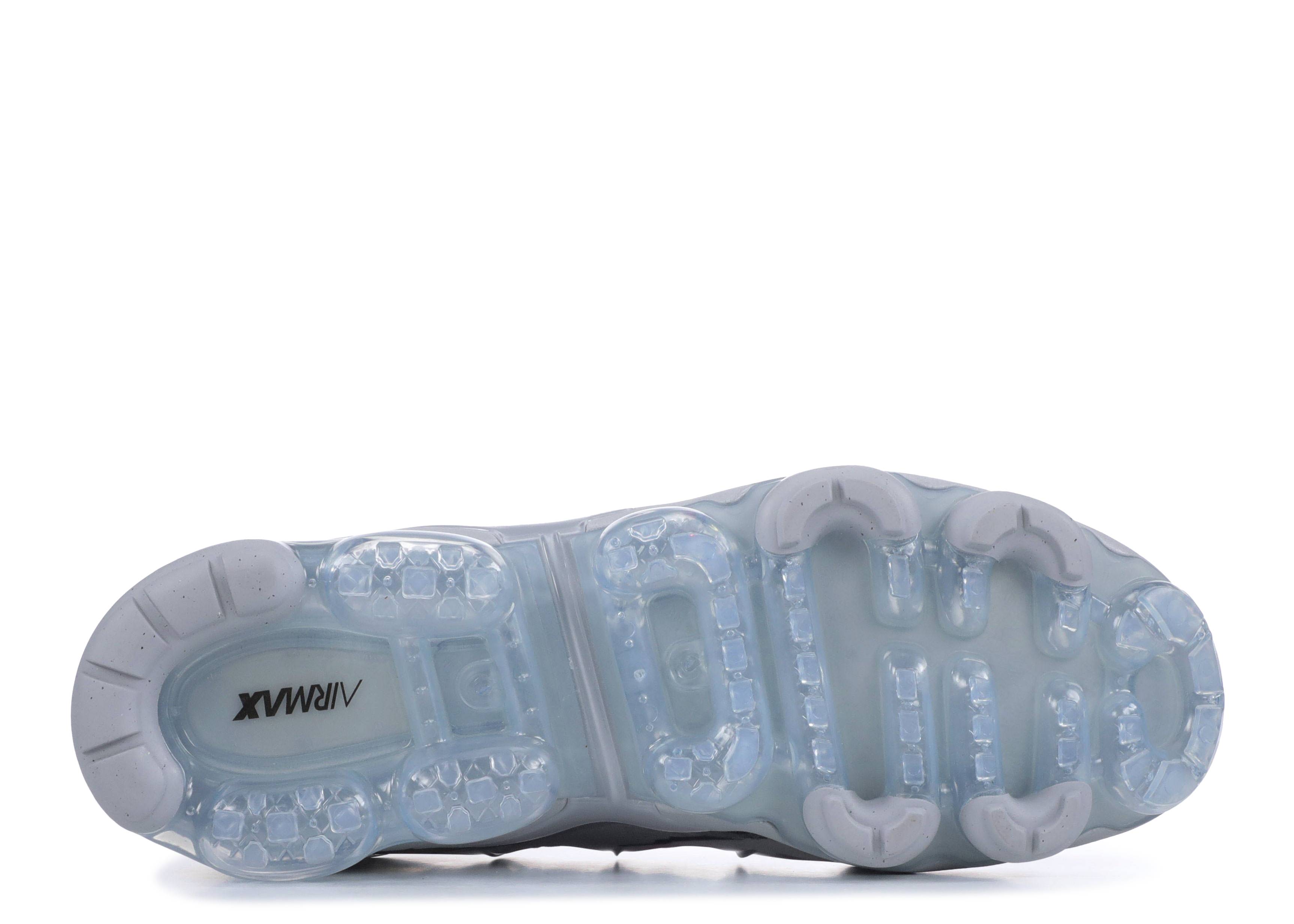 nike vapormax plus la requin