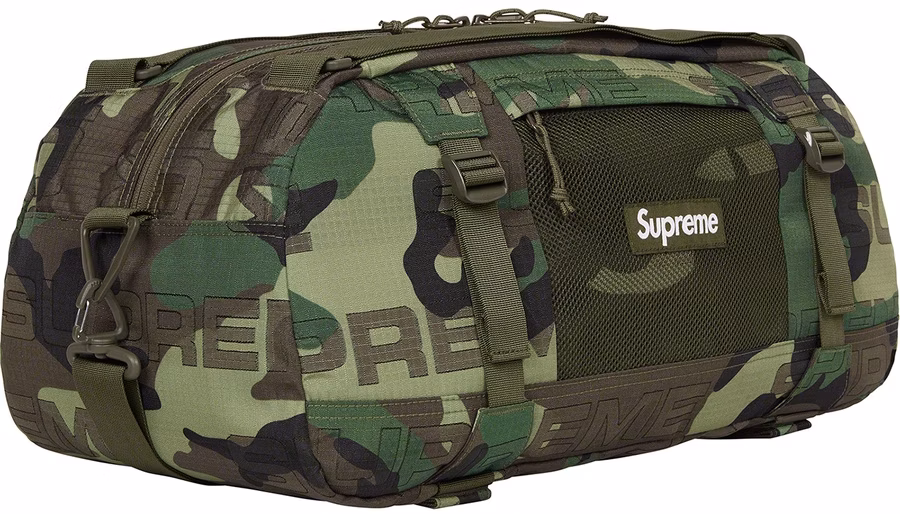 supreme-duffle-bag-fw-21-woodland-camo