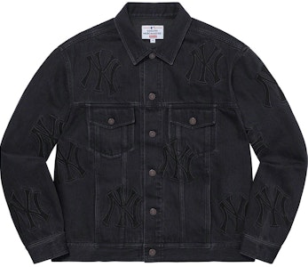 슈프림®/뉴욕 양키스™ 워싱 블랙 데님 트러커 재킷
Buy 슈프림®/뉴욕 양키스™ 워싱 블랙 데님 트러커 재킷