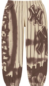 Supreme®/New York Yankees™ Airbrush Sweatpant Tanah Liat Buy Supreme®/New York Yankees™ Airbrush Sweatpant Tanah Liat