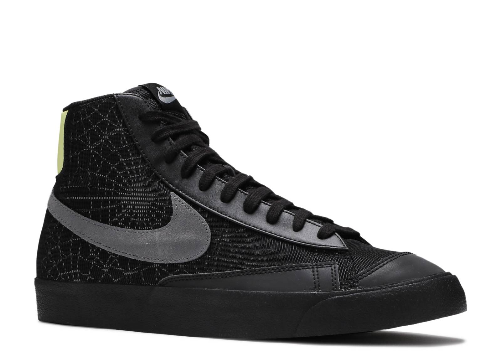 blazer mid 77 spider