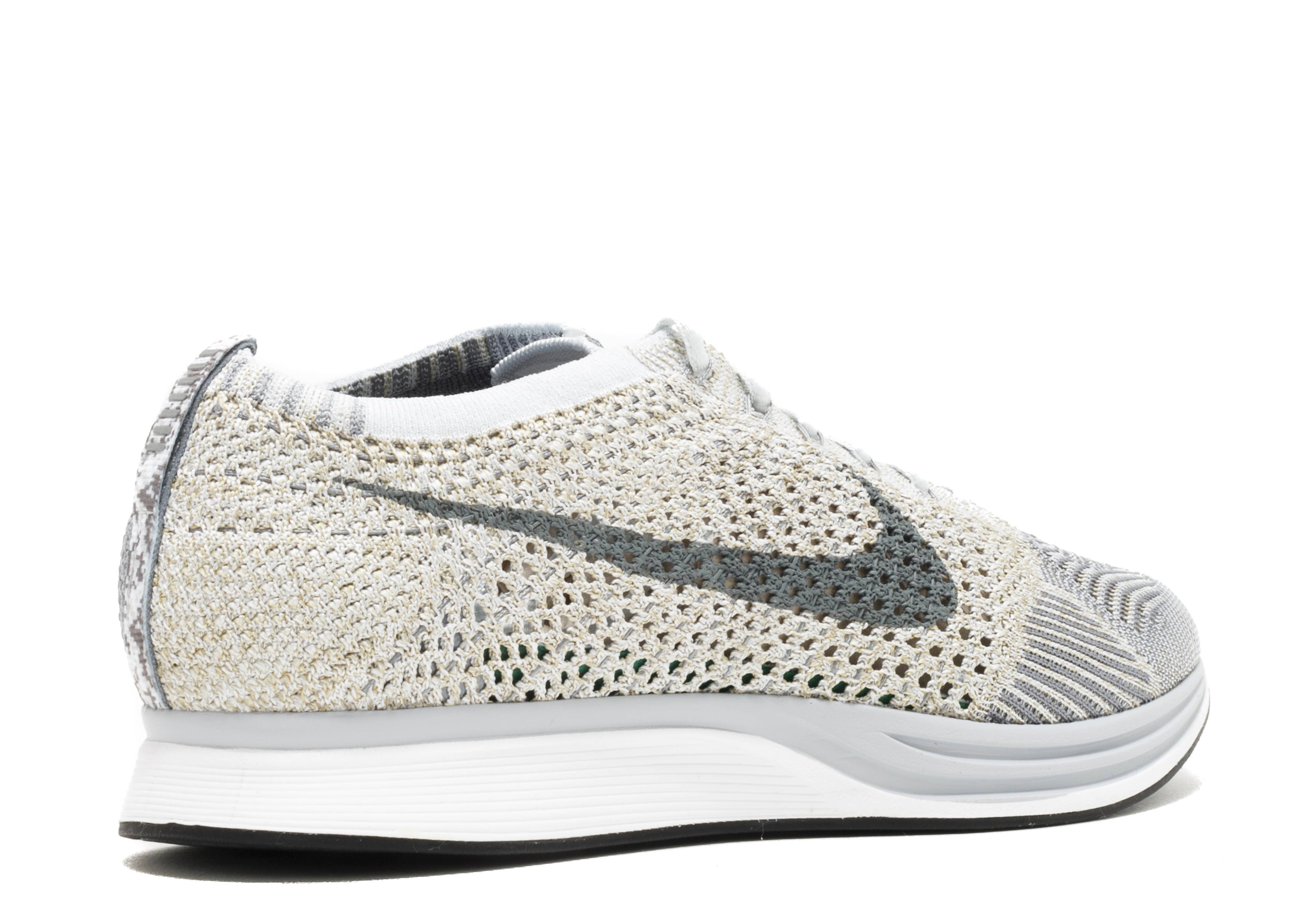 nike flyknit racer platinum