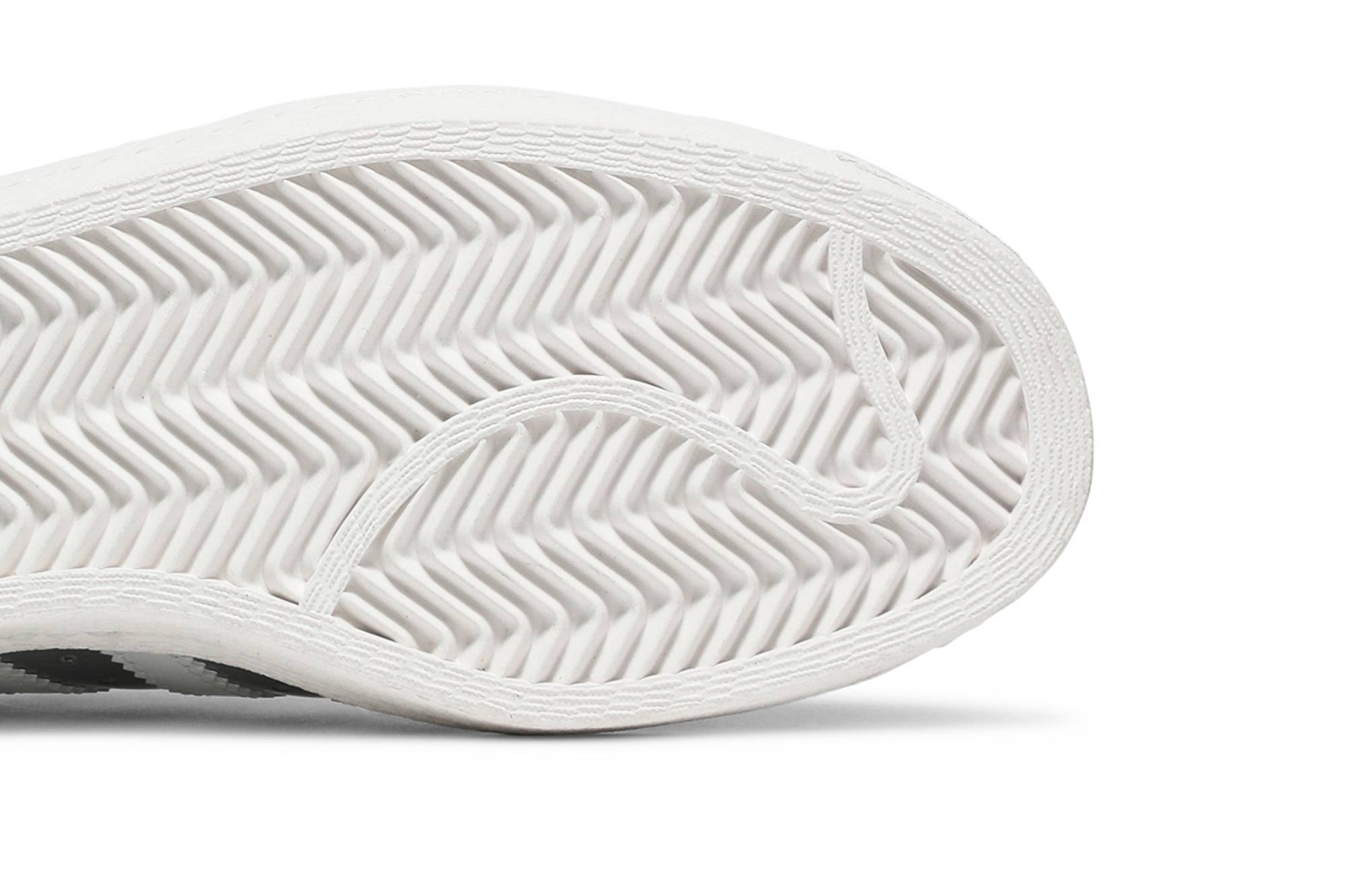 Purchase 프라다 x 아디다스 슈퍼스타 '실버 메탈릭' FX4546